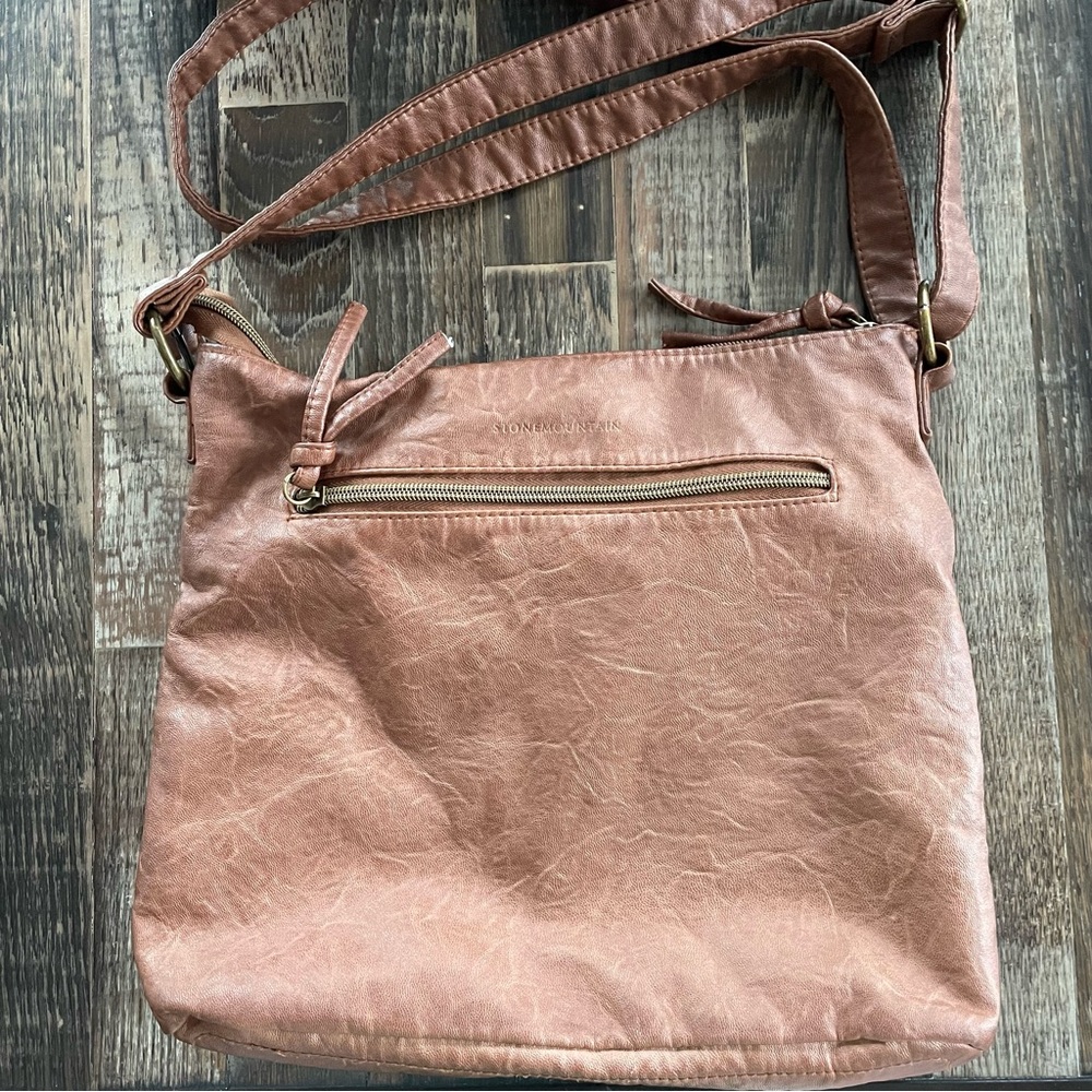 Stone Mountain USA‎ brown leather purse. Great condition inside and out! - Picture 3 of 6
